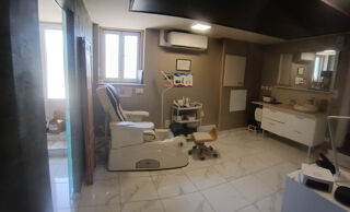  Immeuble à vendre 10 pièces 200 m²