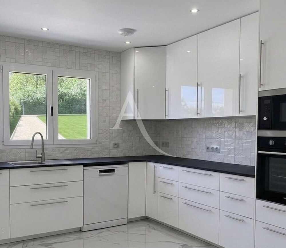 Vente Maison Maison Mouroux 5 pièce(s) 114.76 m2 DPE A Frais de Notaire Réduit Mouroux