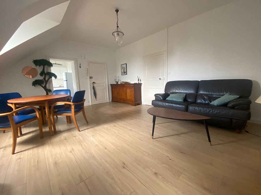 Location Appartement Appartement - Vannes centre - T2- meublé - 45 m2 Vannes