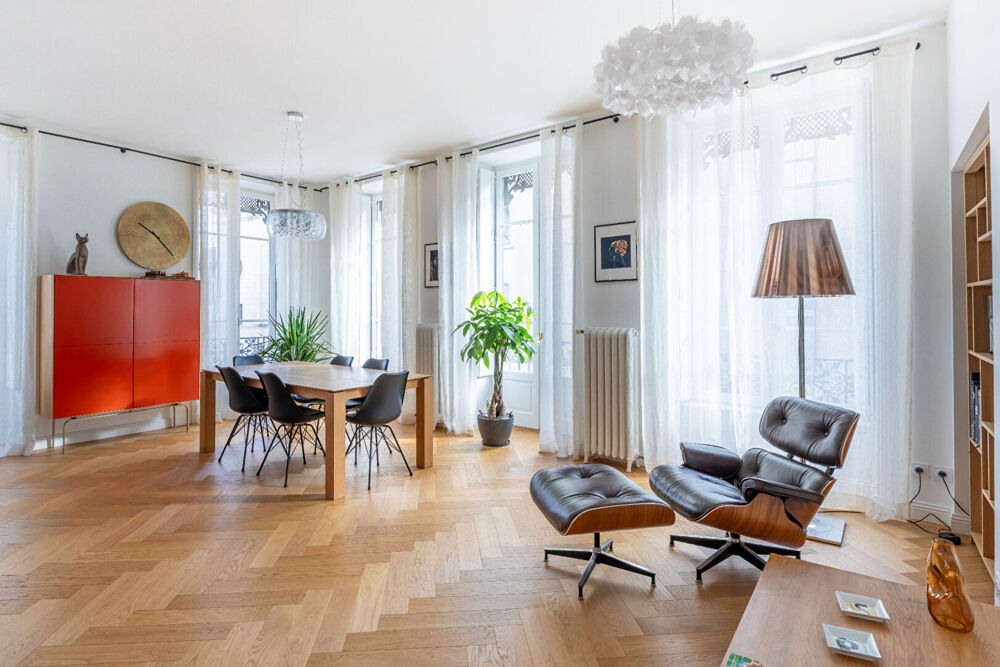 Vente Appartement A vendre bel appartement d'angle rénové -  5 chambres - Calme et lumière Lyon 2