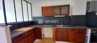  Appartement à louer 5 pièces 99 m²