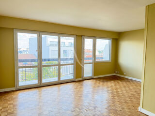  Appartement à louer 3 pièces 72 m²