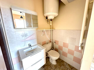  Immeuble à vendre 12 pièces 240 m²