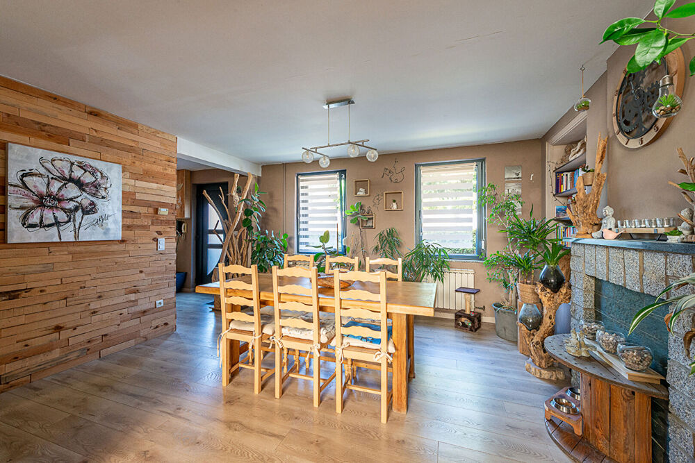 MAISON INDIVIDUELLE AVEC GARAGE