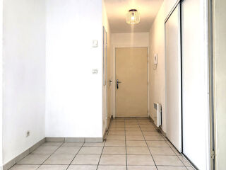  Appartement à louer 3 pièces 57 m²