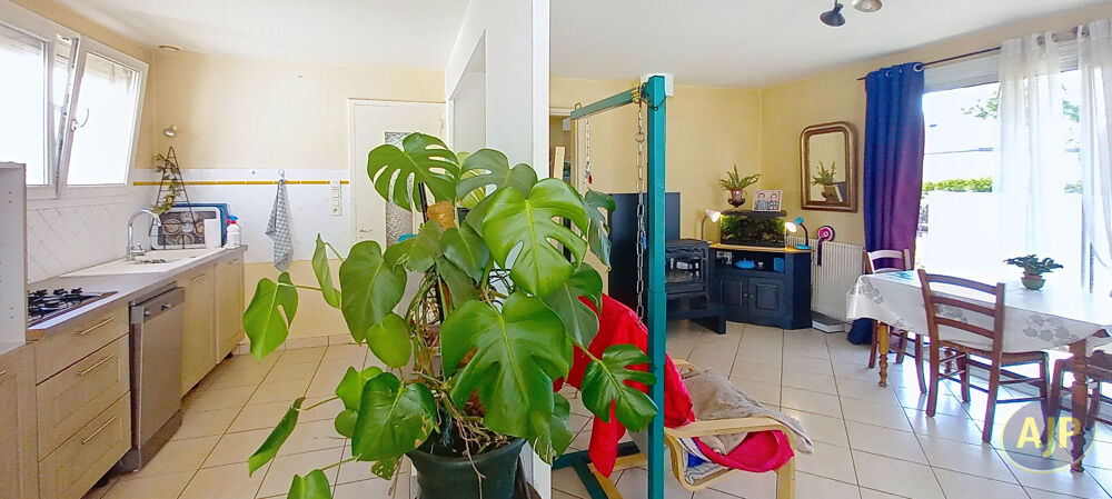 LUSANGER : CENTRE BOURG - PLAIN-PIED - 2 chambres