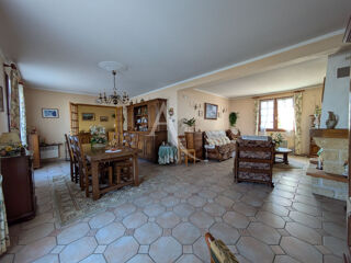  Maison  vendre 6 pices 150 m