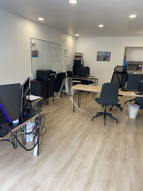   Local commercial 25m² idéalement situé SAFFRÉ 