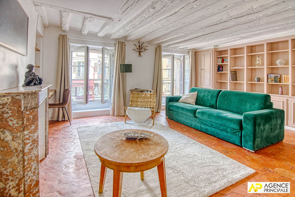 Vente Appartement Versailles Saint-Louis appartement  4  pièces 77 m 2 carrez situé au 1er  étage. Versailles