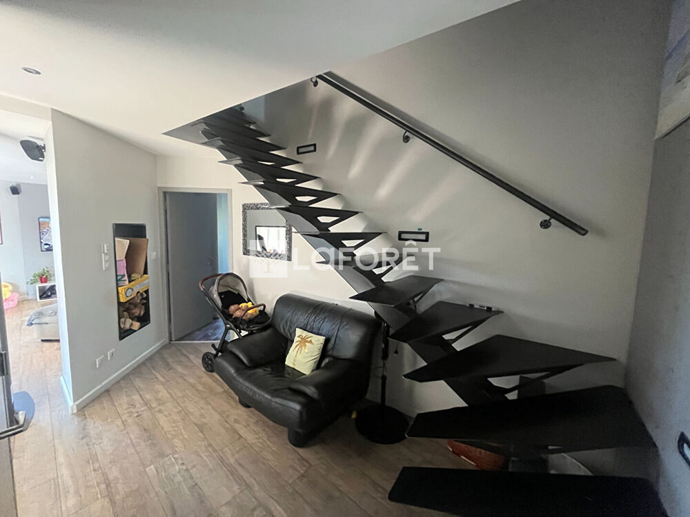 Vente Maison Maison Calmont 6 pièce(s) 154 m2 Calmont