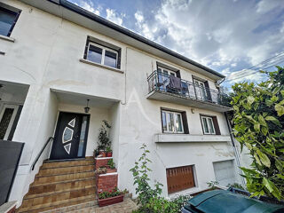  Maison � vendre 10 pi�ces 220 m�