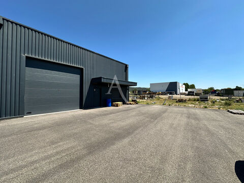 LOCAL COMMERCIAL DE 175M2 AVEC EXTERIEUR DE 200M2 ET PARKING TERRAIN CLOTURE ET SECURISE A VINON SUR VERDON 1610 83560 Vinon sur verdon