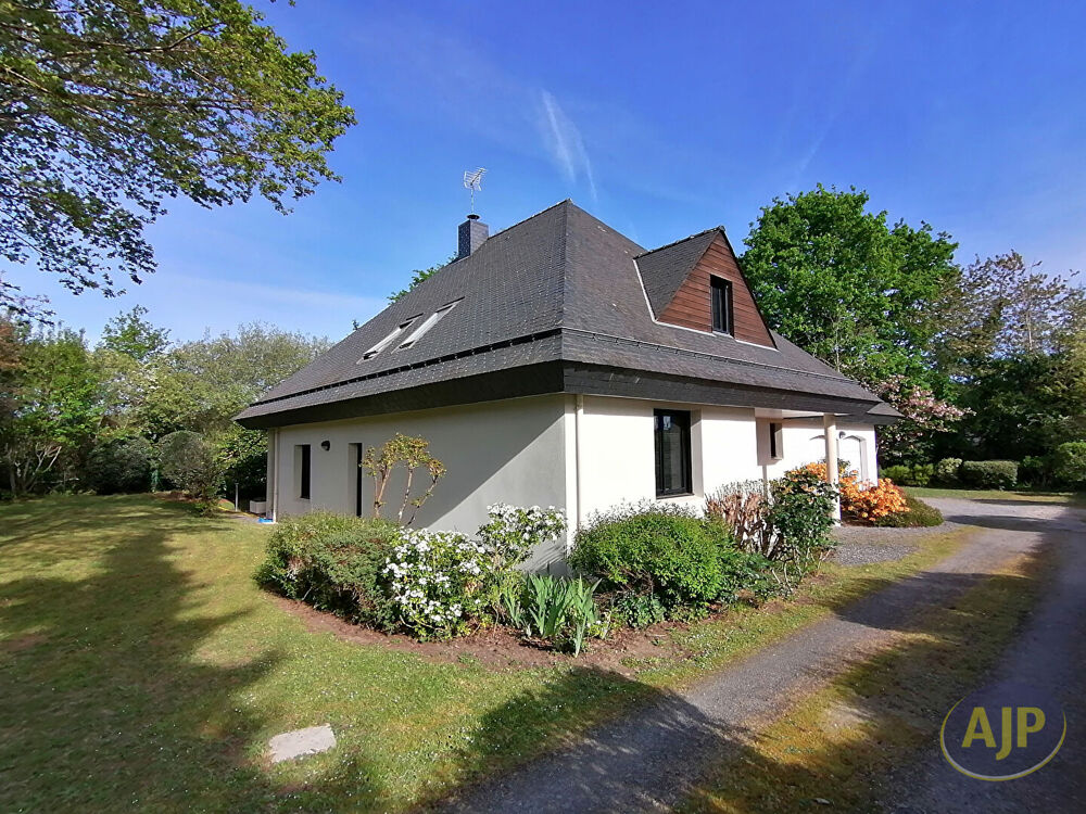 Maison Sautron 8 pièce(s) 182 m2