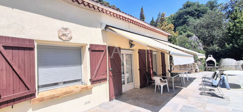 Villa avec piscine, garage et terrain BEDARIEUX