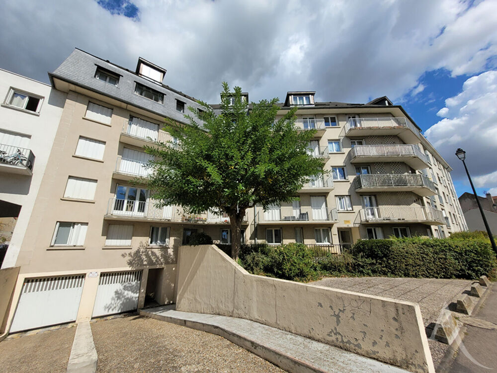 3 pièces à Limay Centre ville, 2 chambres avec parking en s/sol et cave