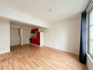  Appartement à louer 1 pièce 28 m²