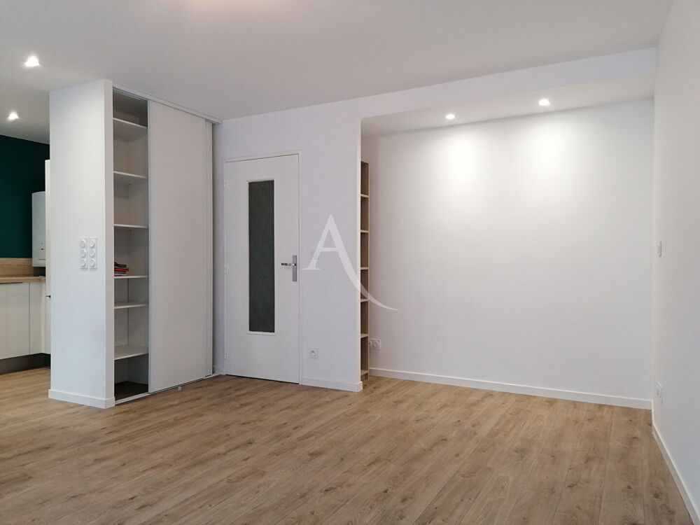 Location Appartement Appartement Pau 1 pièce(s) 37.50 m2 Pau