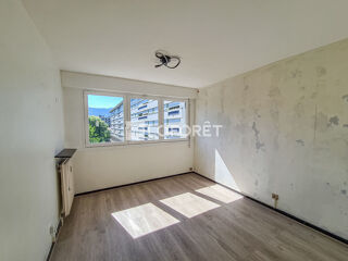  Appartement à louer 3 pièces 70 m²