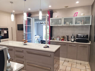  Maison à vendre 8 pièces 301 m²