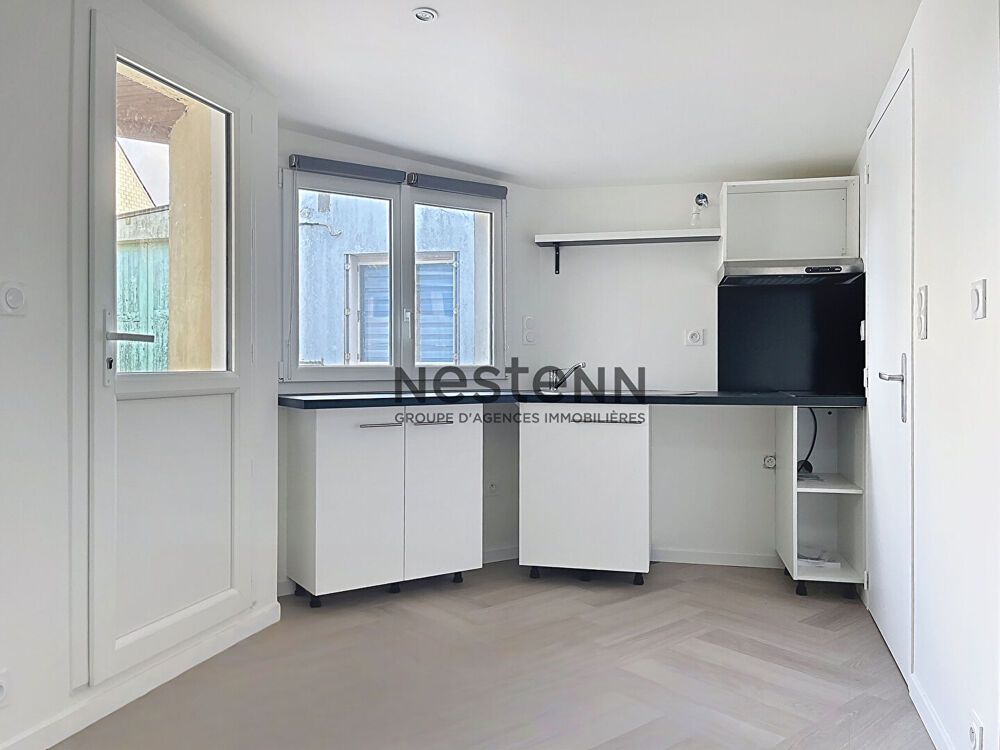 Location Appartement A LOUER - Studio rénové en plein centre de MUZILLAC Muzillac