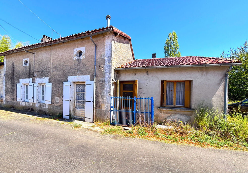 Maison de village de caractère avec grand jardin et grange