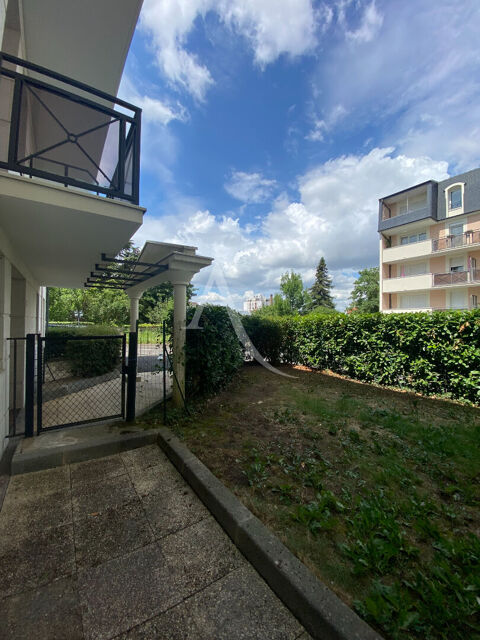  STUDIO CENTRE VILLE MONTGERON LIBRE DE SUITE Appartement - 1 pice(s) - 18 m