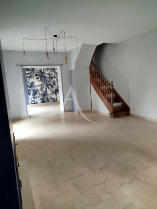  Maison � louer 6 pi�ces 140 m� Machecoul saint meme