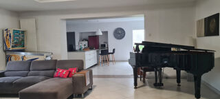  Maison  vendre 7 pices 193 m