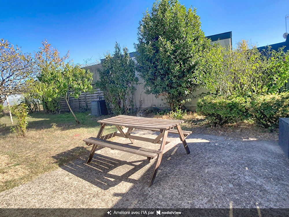 Maison de 35m² à Ecouflant avec jardin-
