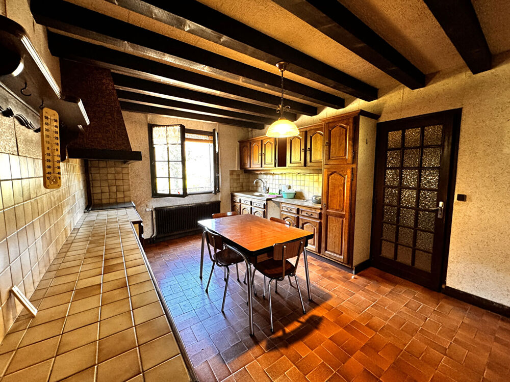 Vente Maison Au NORD de Lons-le-Saunier/197m/6 pices/4 chambres Lons le saunier