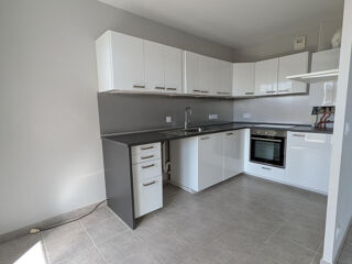  Appartement à louer 3 pièces 63 m²