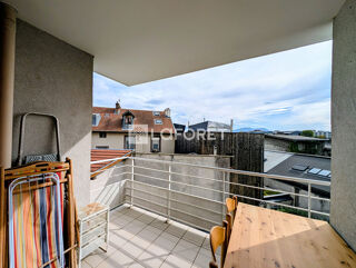  Appartement à louer 4 pièces 80 m²