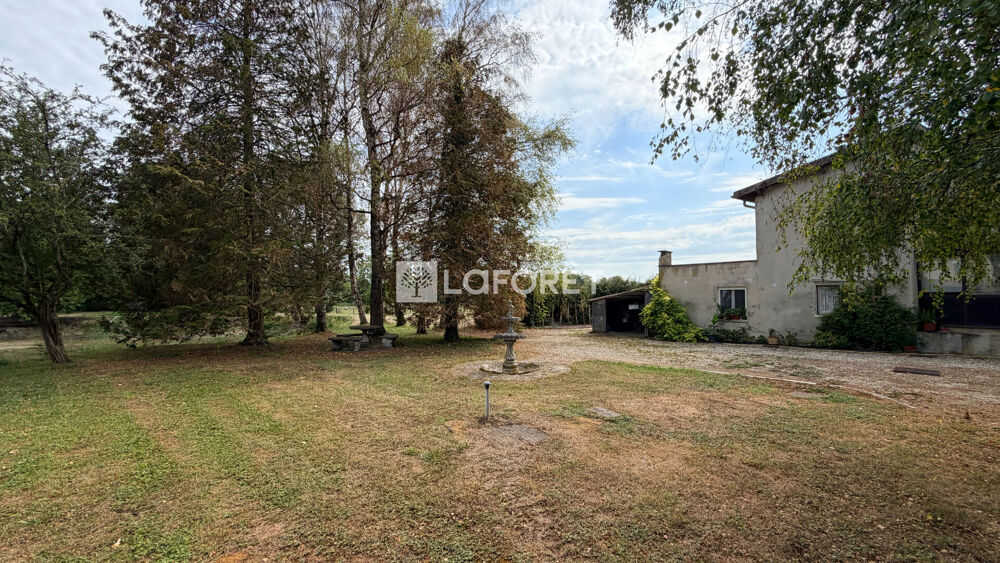 Vente Maison Maison avec plan d'eau Ville Sur Tourbe 7 pièces 174 m2 Ville sur tourbe