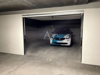  Parking / Garage  louer 20 m