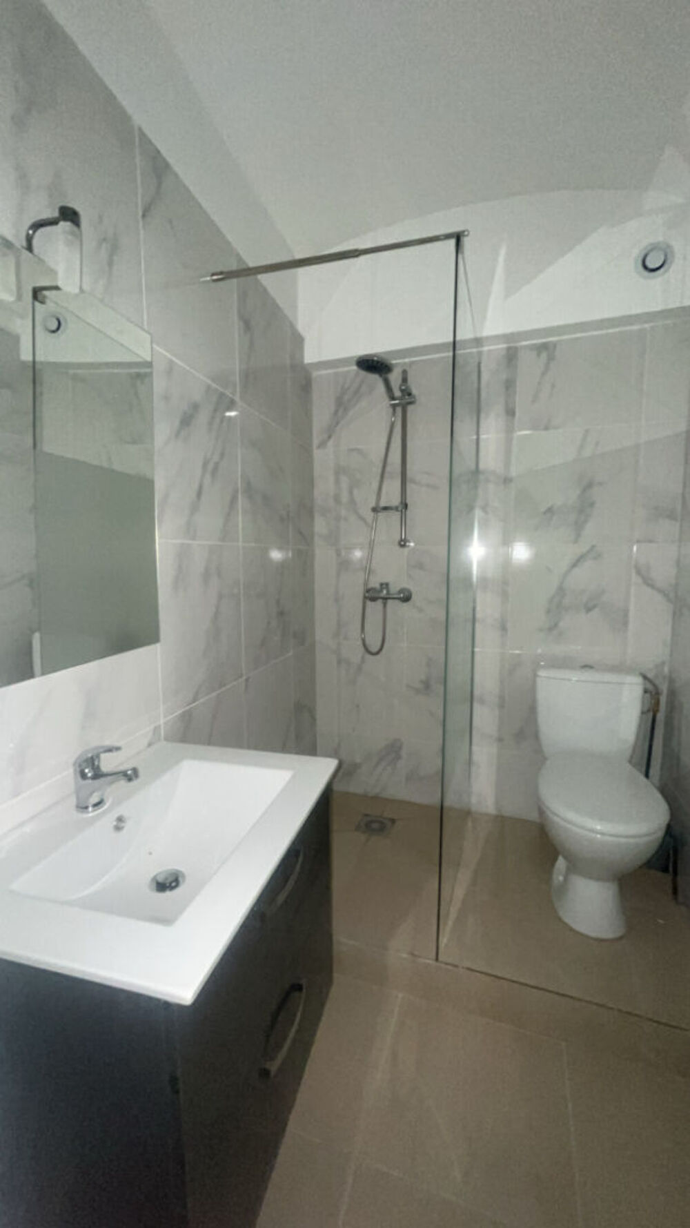 Location Appartement Studio entièrement rénové Livron sur drome