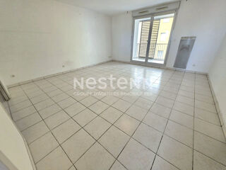  Appartement à louer 4 pièces 107 m²