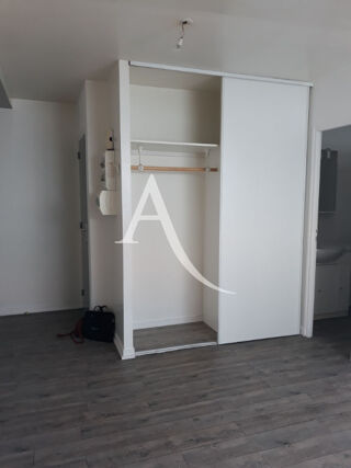  Appartement à louer 3 pièces 54 m²