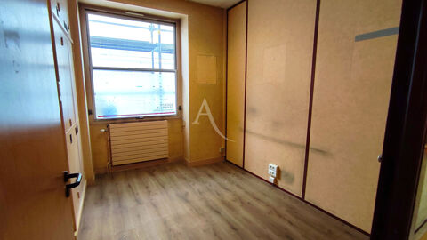   Local commercial Macon 137 m2 