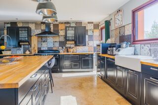  Villa � vendre 5 pi�ces 231 m�