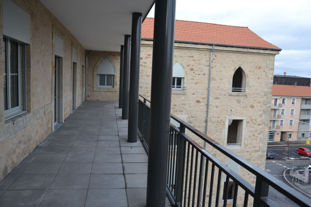 Appartement T3 de 77.10 m² avec ascenseur dans le centre ville d'Yssingeaux