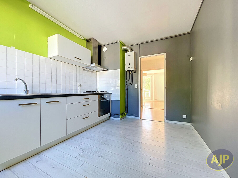 Vente Appartement T4 + balcon 71m2 // Rezé // Jean Perrin Reze