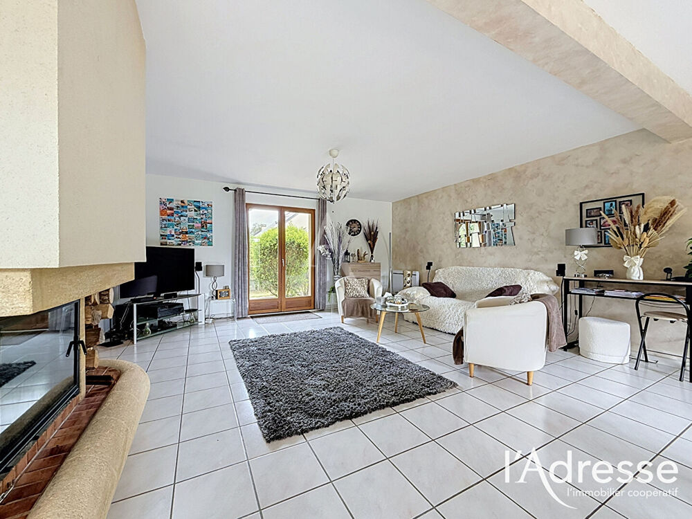 Maison familiale 212 m² à Saint-Avertin, 5 chambres, Terrain 1 400 m², Vie de plain-pied