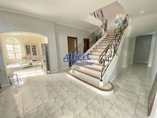  Maison � vendre 10 pi�ces 350 m�