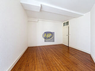  Appartement à louer 2 pièces 42 m²