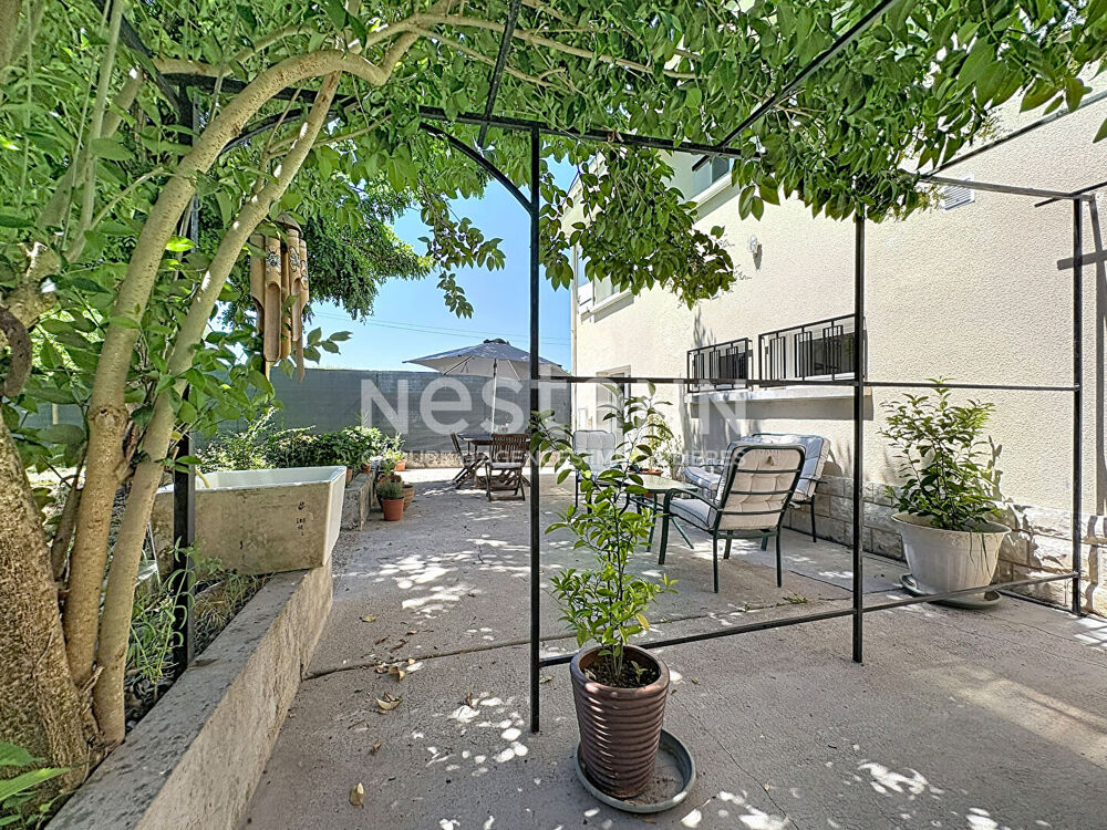 Maison entièrement rénovée 4 pièces à vendre à Barbaste, calme et bien équipée