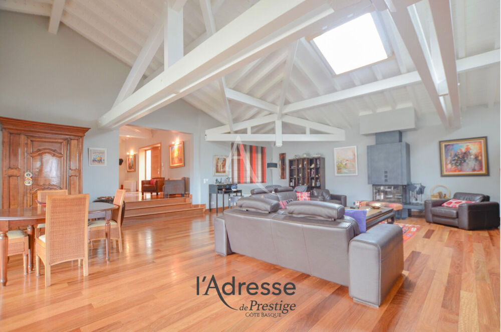 à vendre  Villa Urrugne (64122)