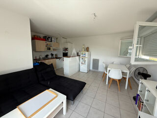  Appartement à louer 3 pièces 52 m²