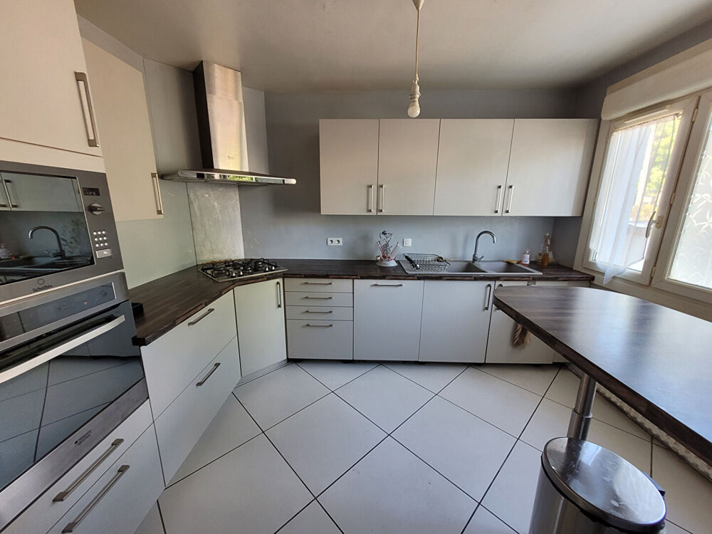 Vente Maison Maison Limay sur S/sol total, 3 chambres et 386m² de terrain et dépendance Limay