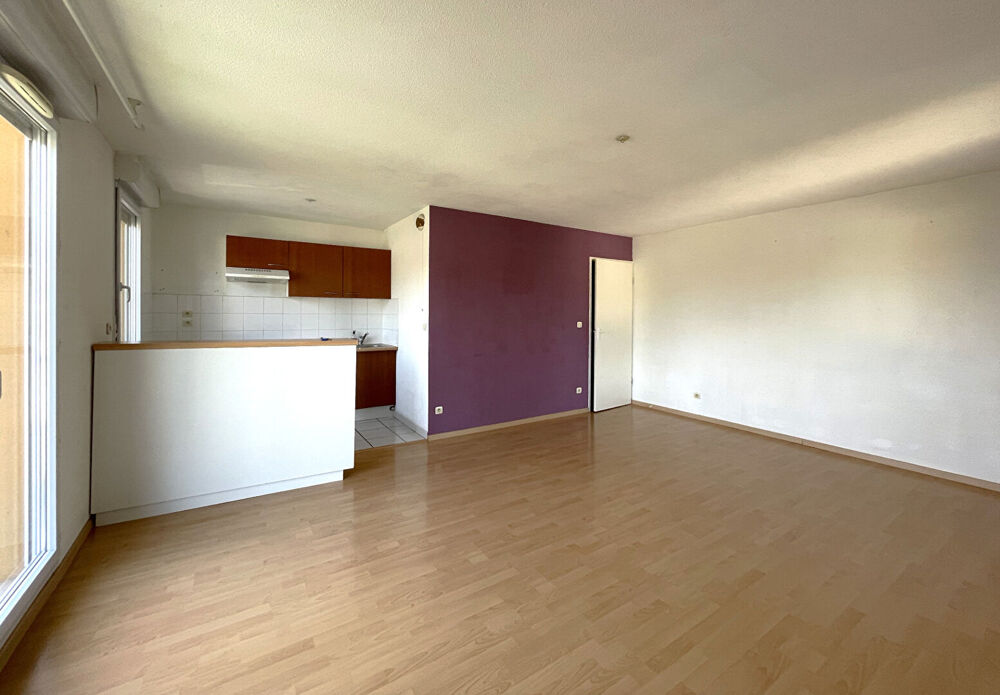 CAUSSADE - Appartement 2 pièces avec balcon -