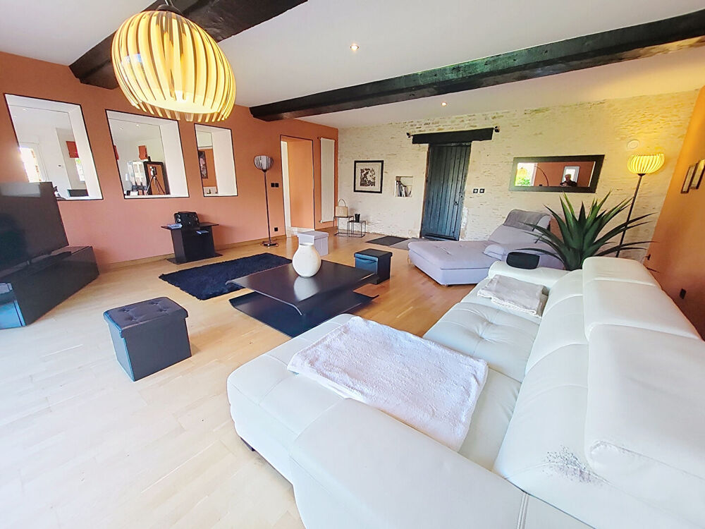 SAINT AUBIN D'ARQUENAY - maison de 6 pièce(s) 200 m2